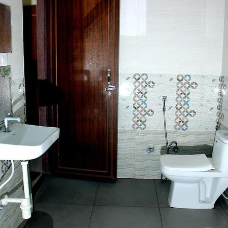 Hotel O Athitya Resort Sikar 外观 照片